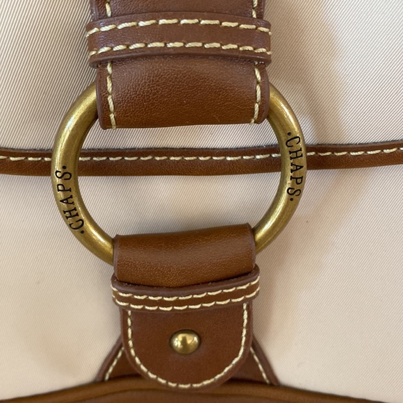 CHAPS Crossbody Shoulder Bag Khaki Beige Stony Brook Handbag NWT - Picture 2 of 8
